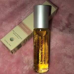 John Masters Organics Roll on Fragrant perfume